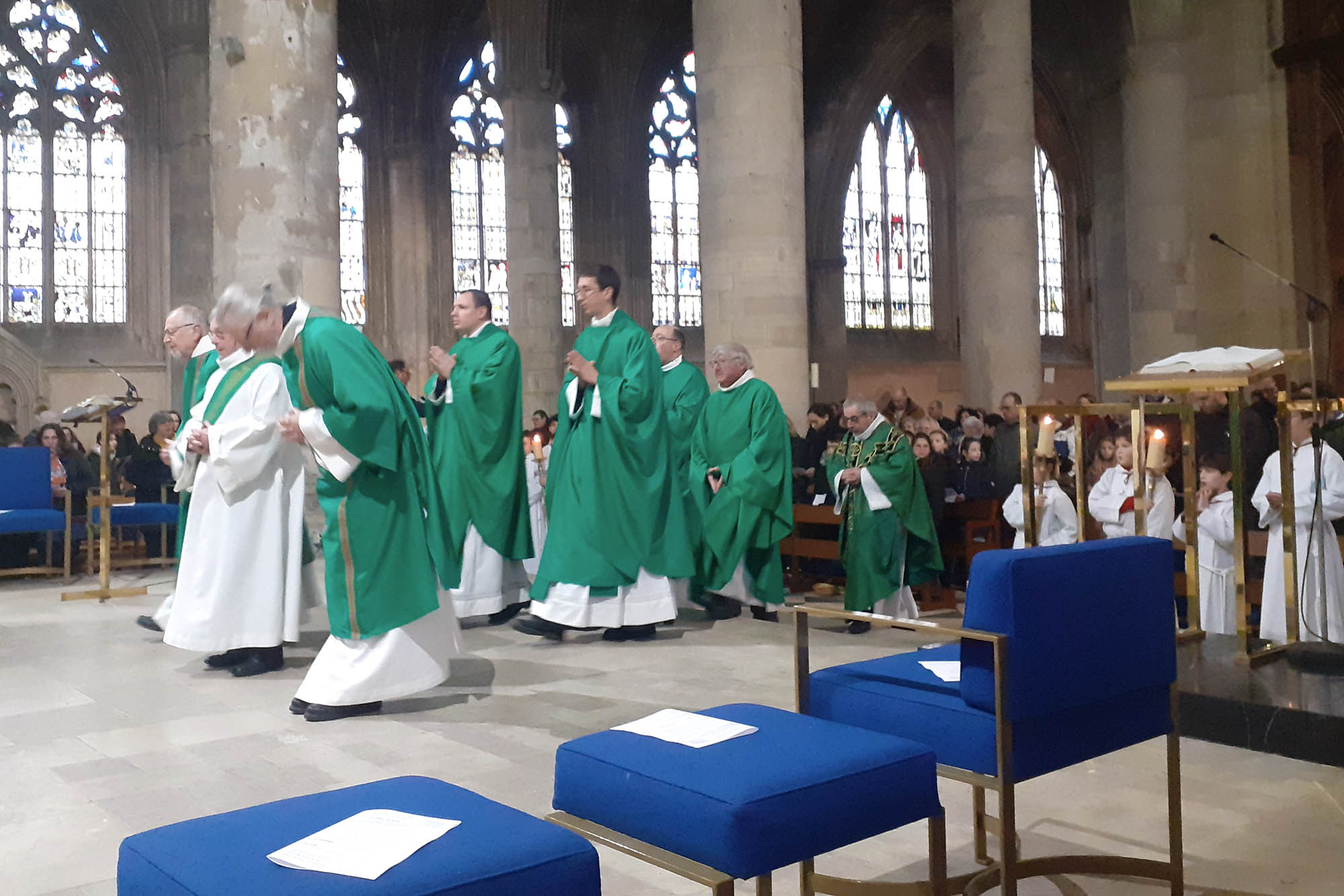 Dimanche en famille : procession d'entrée 