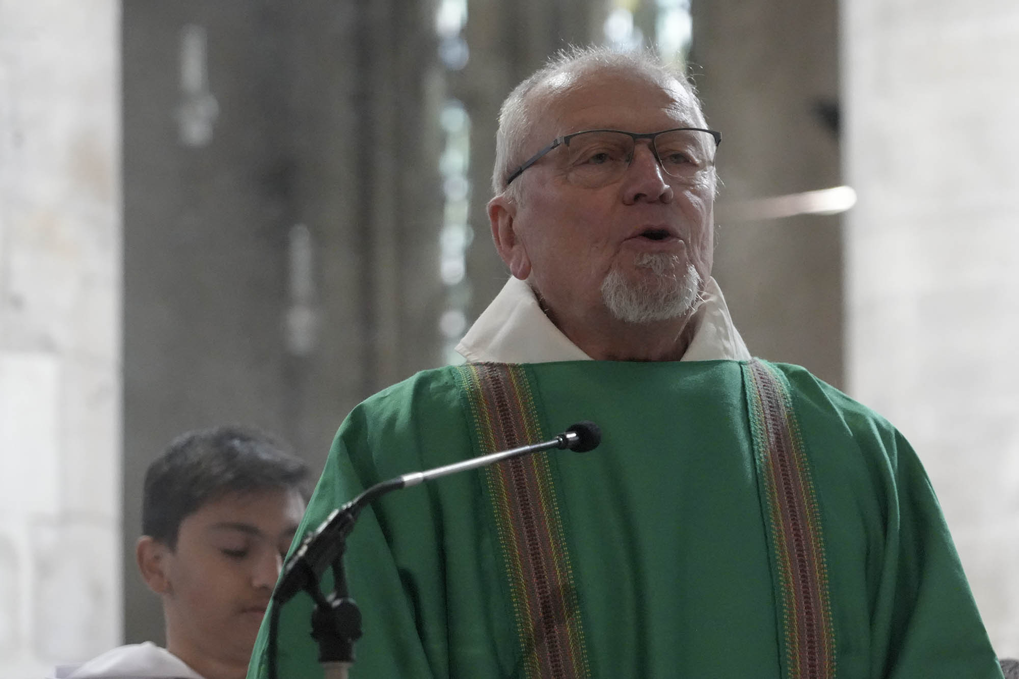Dimanche en famille : Guérison de la belle mère de Simon 