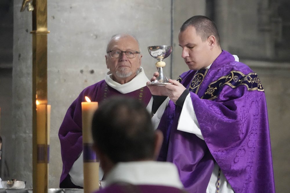 Dimanche en famille : offertoire « Regardez l'humilité de Dieu » 