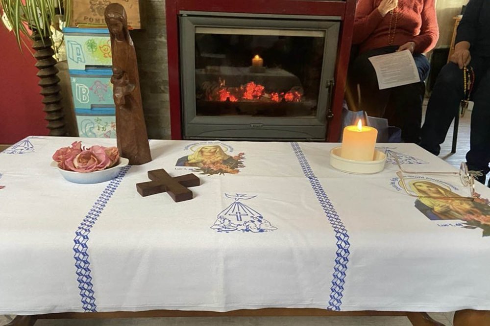 Le groupe du Rosaire... dans son nouveau lieu 
